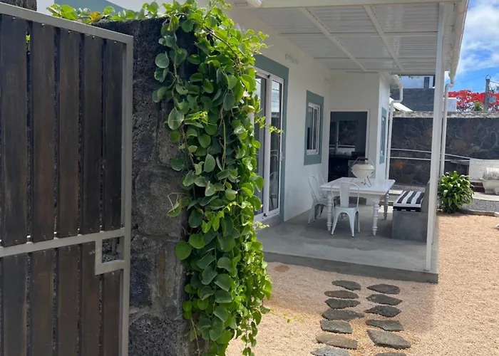 Malena Guest House